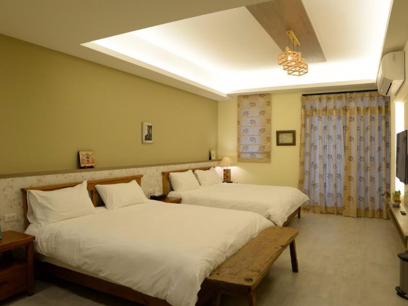 Jhongshan Building Bed And Breakfast Hualien City Exterior photo